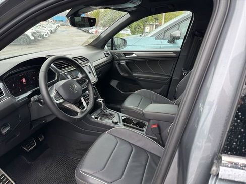 Used 2023 Volkswagen Tiguan SEL R-Line AWD/4WD image 11