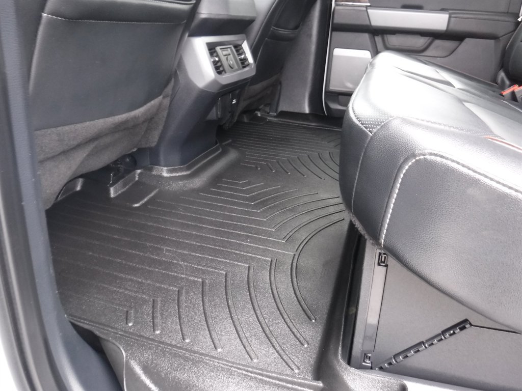 Used 2024 Ford F250 Lariat w/ Sport Appearance Package AWD/4WD image 13