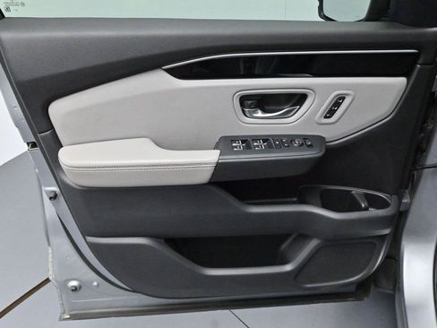 Used 2024 Honda Pilot EX-L image 12