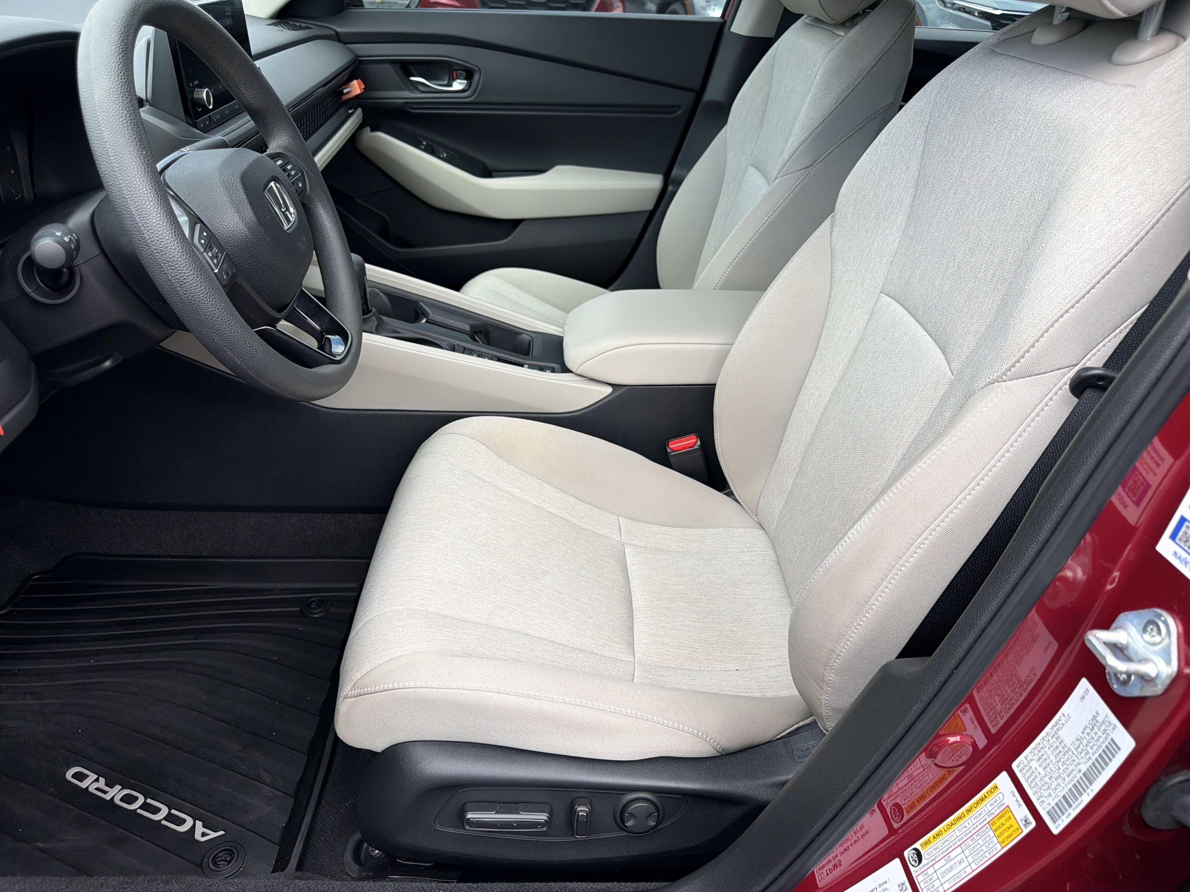 Used 2024 Honda Accord EX image 29