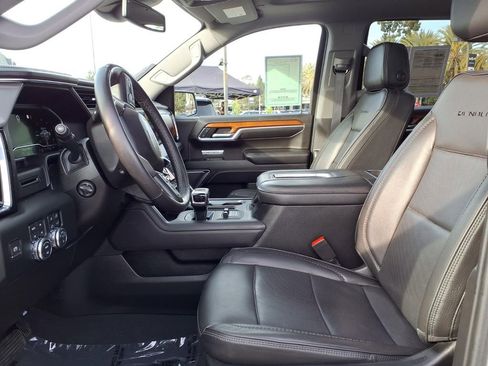 Used 2022 GMC Sierra 1500 Denali image 8