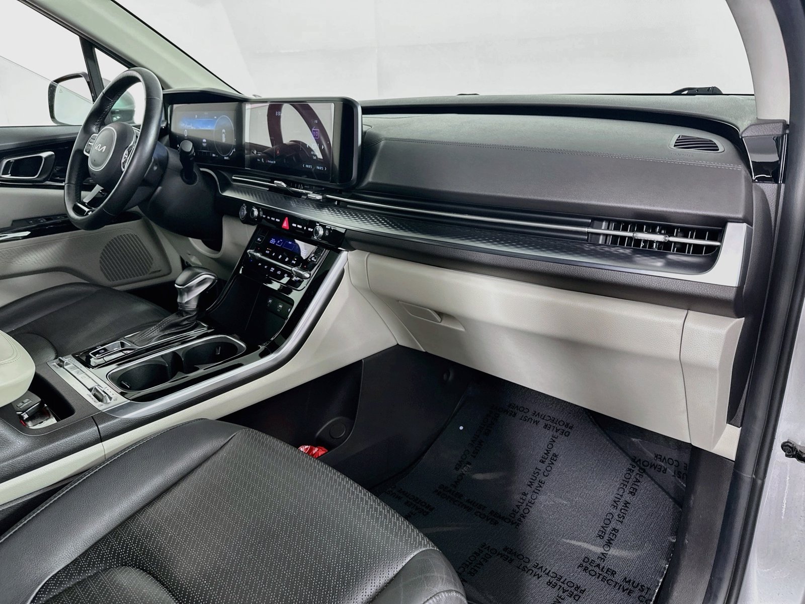 Used 2022 Kia Carnival SX FWD image 31