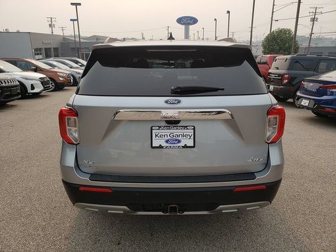 Certified 2023 Ford Explorer XLT w/ Equipment Group 202A AWD/4WD image 6