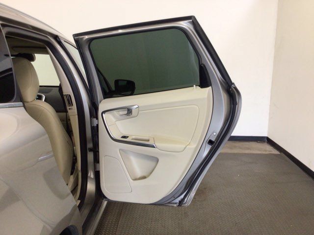 Used 2015 Volvo XC60 T5 Platinum AWD/4WD image 13