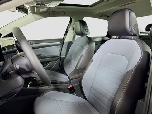 New 2026 Volkswagen Jetta SE FWD image 21