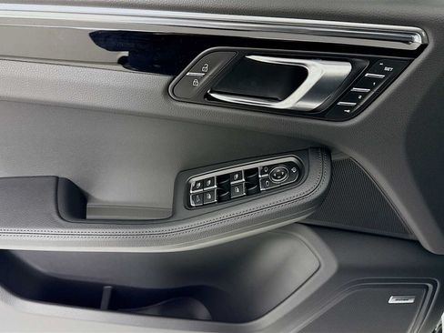 New 2026 Porsche Macan AWD/4WD image 11