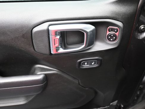 Used 2024 Jeep Wrangler Unlimited Rubicon 4xe AWD/4WD image 14