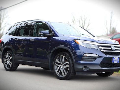 Used 2016 Honda Pilot Touring image 3