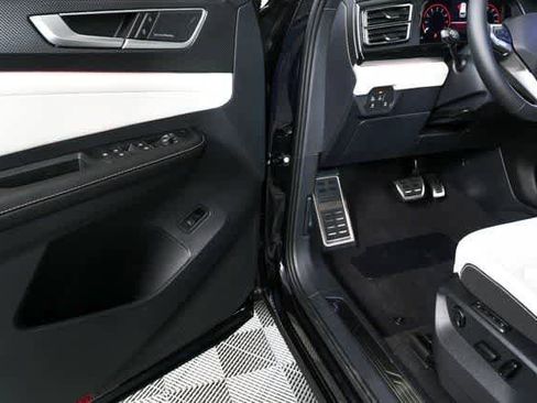 New 2026 Volkswagen Atlas Cross Sport SEL Premium R-Line image 8