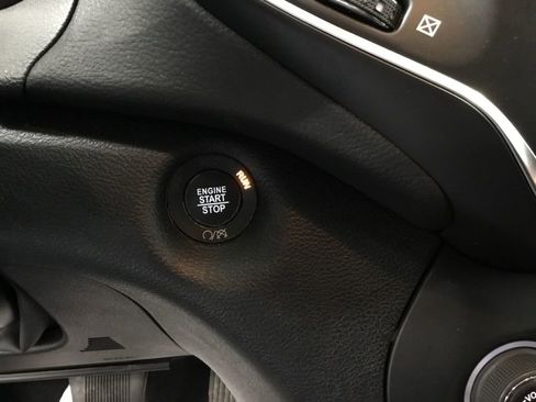 Used 2022 Jeep Cherokee Latitude w/ Trailer Tow Group image 26