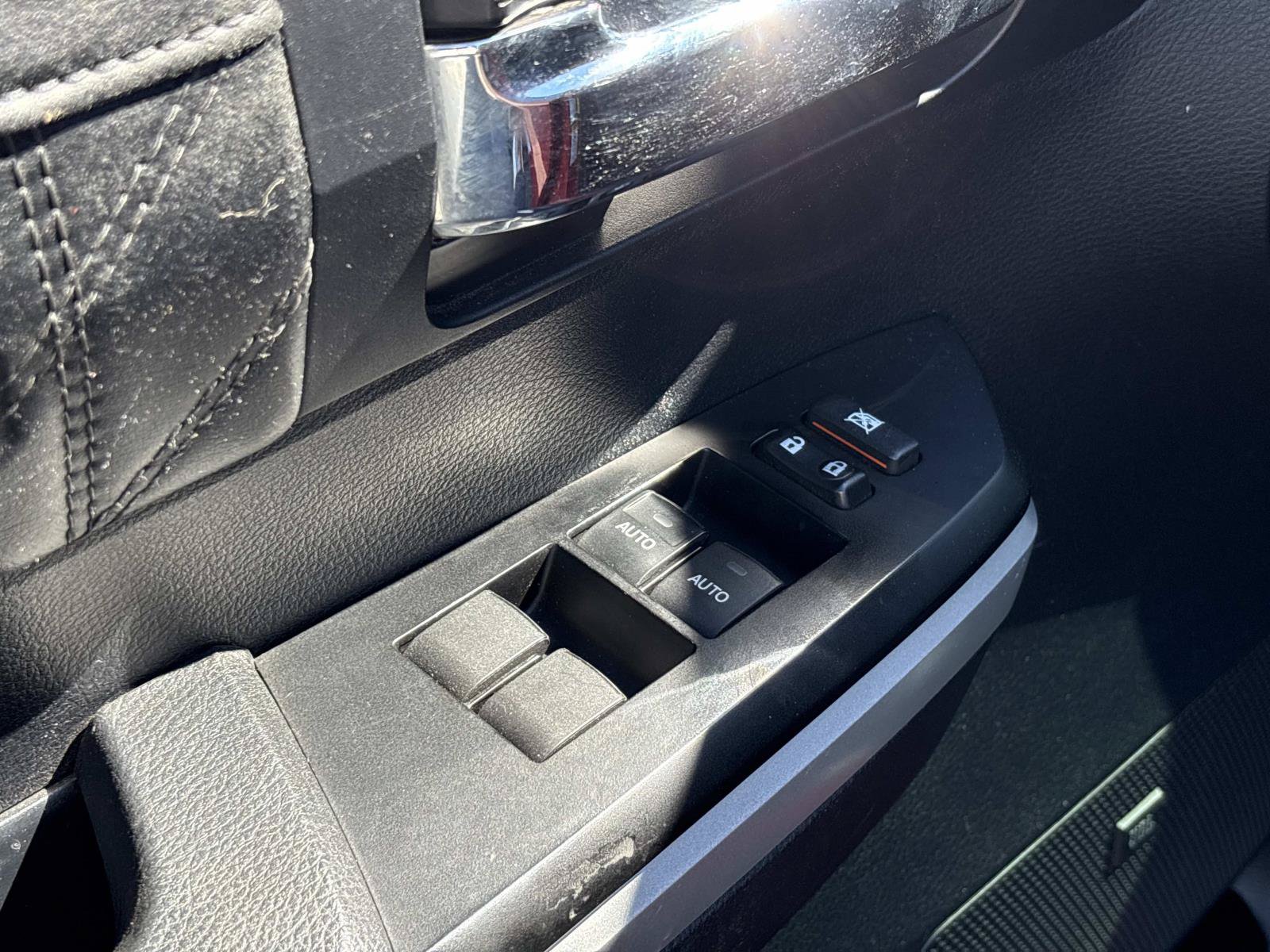 Used 2016 Toyota Tundra Platinum AWD/4WD image 15