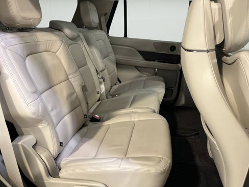 Used 2021 Lincoln Navigator Reserve RWD image 19