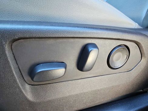 Used 2021 GMC Yukon SLT image 18