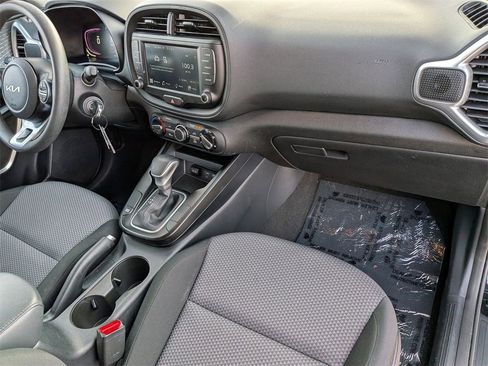 Used 2024 Kia Soul LX w/ Option Group 015 image 29