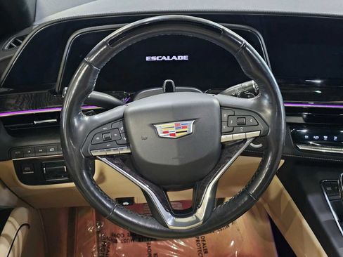 Used 2023 Cadillac Escalade Premium Luxury w/ Performance Package AWD/4WD image 22