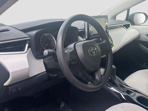 Used 2021 Toyota Corolla LE w/ Carpet Mat Package (TMS) image 9