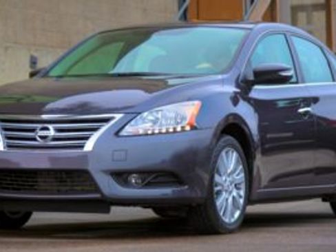 Used 2015 Nissan Sentra SV image 1