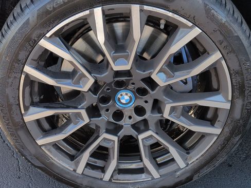 Used 2024 BMW X5 xDrive50e w/ Executive Package image 13