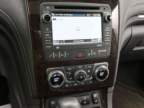 Used 2015 Chevrolet Traverse LTZ AWD/4WD image 12