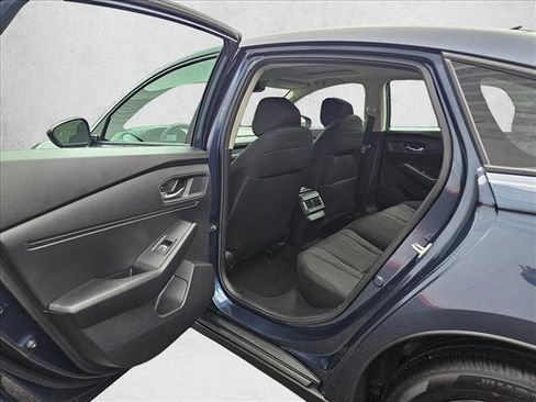 Used 2025 Honda Accord SE image 14