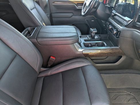 Used 2023 GMC Sierra 1500 Elevation w/ Elevation Premium Package image 12