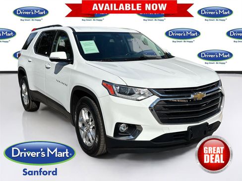 Used 2020 Chevrolet Traverse LT w/ Driver Confidence II Package image 1