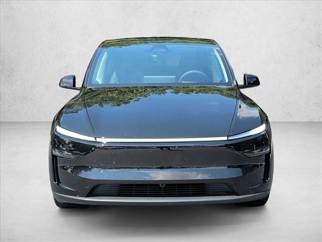 Used 2026 Tesla Model Y 2WD image 2