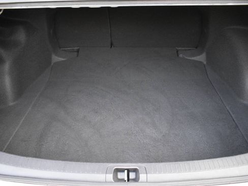 Used 2025 Toyota Corolla LE FWD image 10
