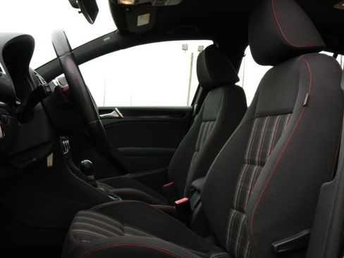 Used 2013 Volkswagen Golf 4-Door FWD image 24