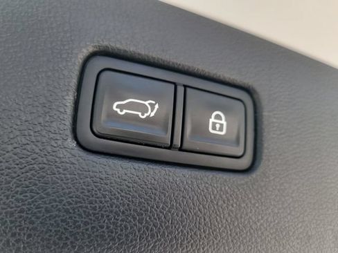Used 2021 Genesis GV80 2.5T RWD image 11