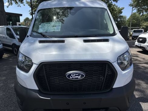 New 2026 Ford Transit 250 148 Medium Roof w/ Load Area Protection Package RWD image 10