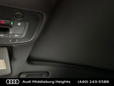 New 2025 Audi Q3 2.0T Premium image 23