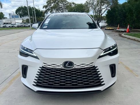 Certified 2025 Lexus RX 350h w/ Accessory Package (Z1) image 2