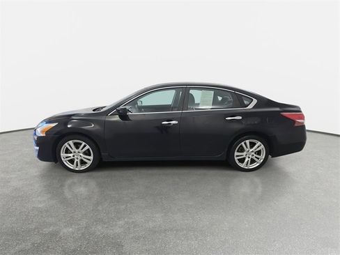 Used 2013 Nissan Altima 3.5 S image 8