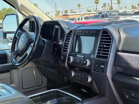 Used 2021 Ford F450 Limited w/ FX4 Off-Road Package AWD/4WD image 31