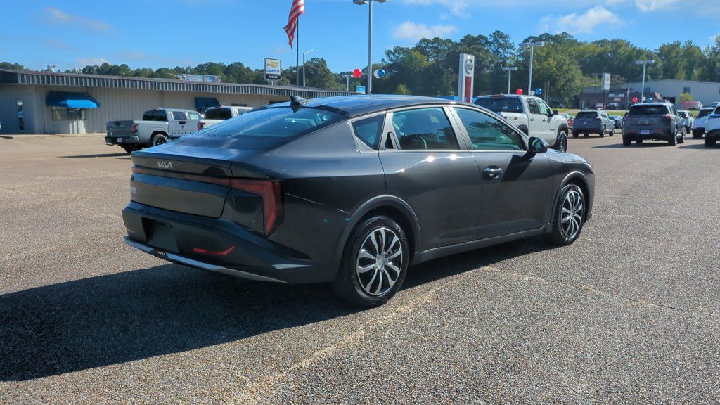 Used 2026 Kia K4 FWD image 5