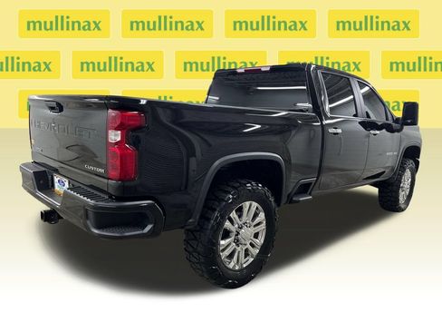 Used 2025 Chevrolet Silverado 2500 Custom w/ Z71 Off-Road Package AWD/4WD image 3