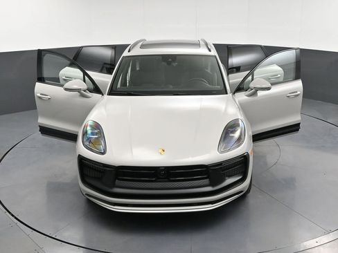 New 2026 Porsche Macan GTS AWD/4WD image 34