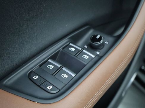 Used 2023 Audi Q8 Premium Plus w/ Premium Plus Package image 14