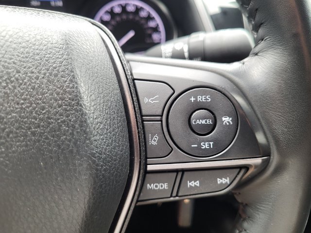 Used 2024 Toyota Camry SE FWD image 17