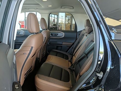 Used 2025 Ford Bronco Sport Outer Banks w/ Outer Banks Tech Package+ AWD/4WD image 14