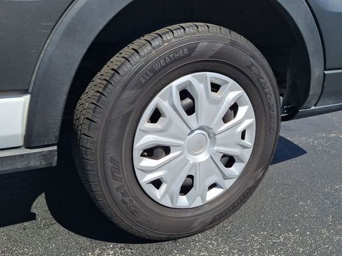 Used 2021 Nissan Rogue Sport SV image 29