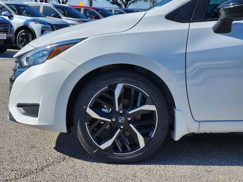 New 2025 Nissan Versa SR w/ Electronics Package image 5