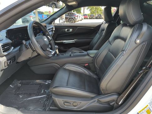 Used 2024 Ford Mustang GT Premium RWD image 18