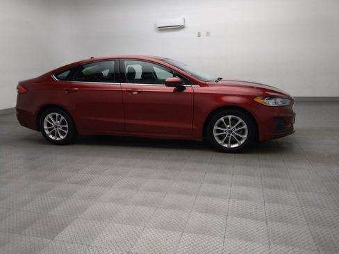Used 2019 Ford Fusion SE image 11