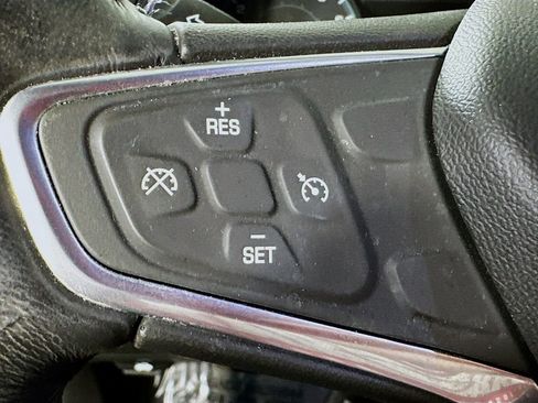 Used 2019 Chevrolet Malibu RS FWD image 22