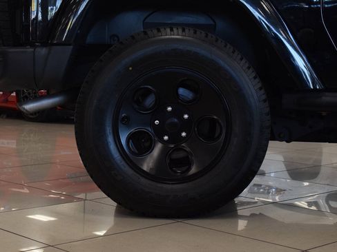 Used 2017 Jeep Wrangler Rubicon AWD/4WD image 63