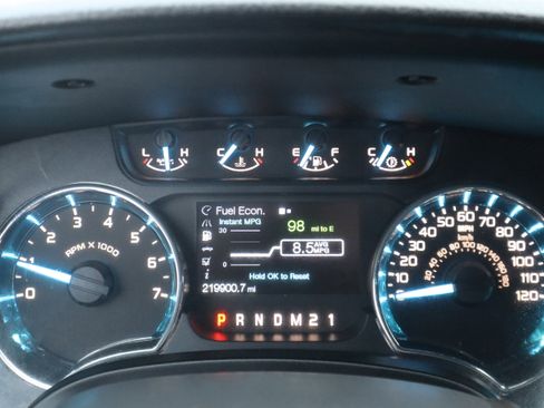 Used 2012 Ford F150 XLT w/ XLT Convenience Pkg image 19