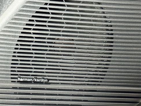 New 2026 Subaru Outback Limited image 17