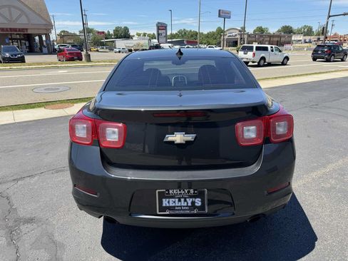 Used 2015 Chevrolet Malibu LTZ FWD image 4